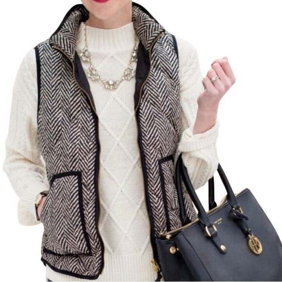 J.CREW Jackets & Blazers - J. Crew Women's Black Herringbone Excursion Down Puffer Quilted Vest Size S